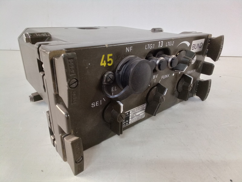 radio militar metal bund 1 45 21x10x19 1u